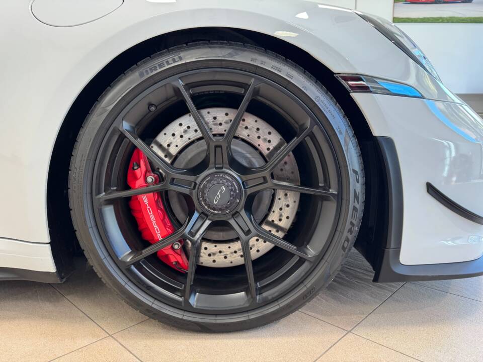 Image 3/6 de Porsche 911 GT3 (2021)