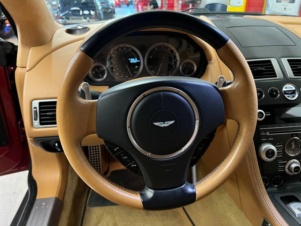 Imagen 8/17 de Aston Martin Rapide (2011)