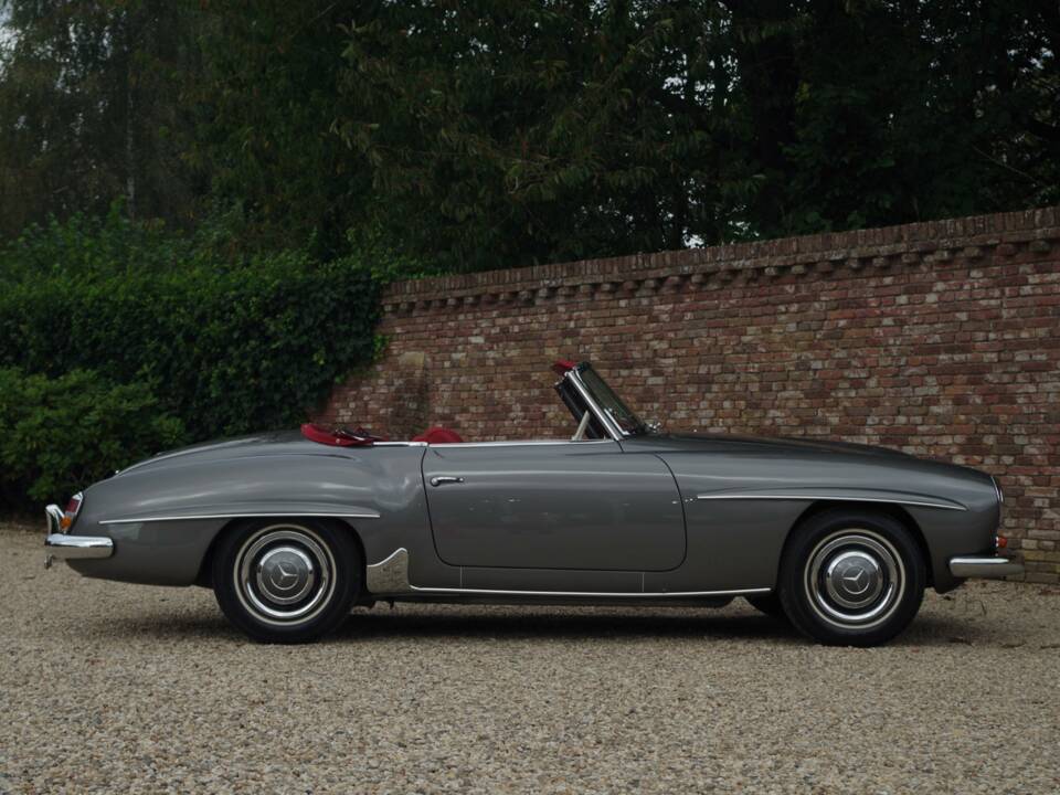 Image 13/50 of Mercedes-Benz 190 SL (1959)