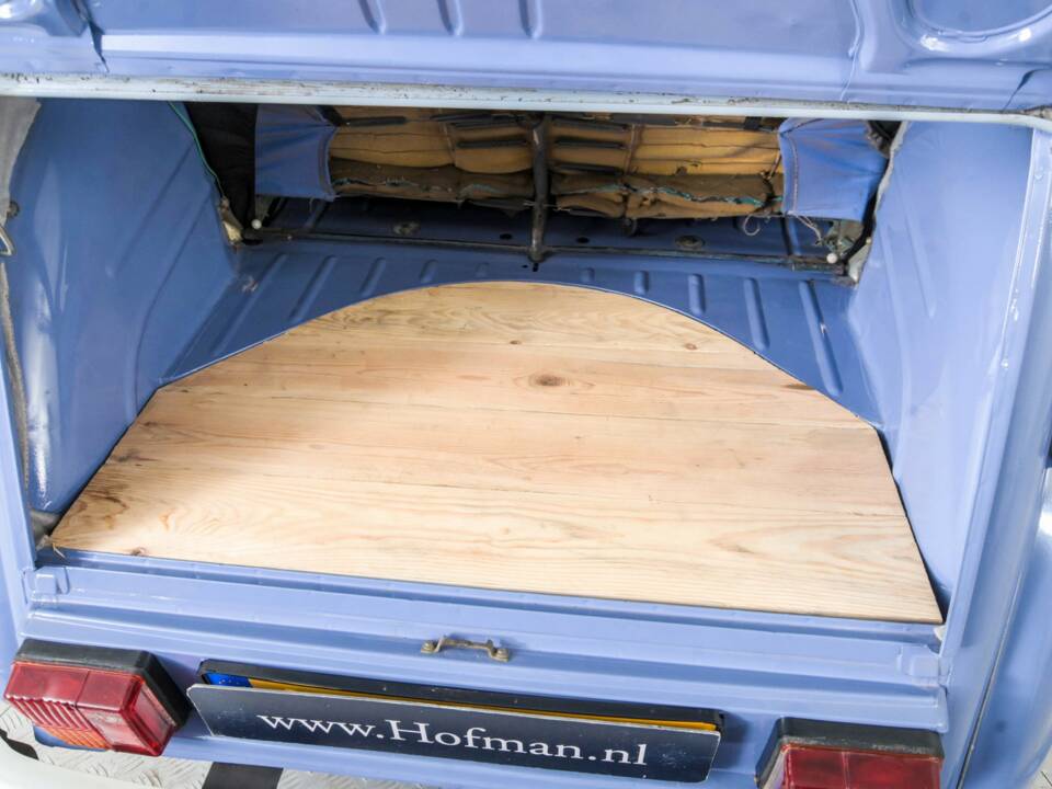 Image 38/50 of Citroën 2 CV 6 (1985)