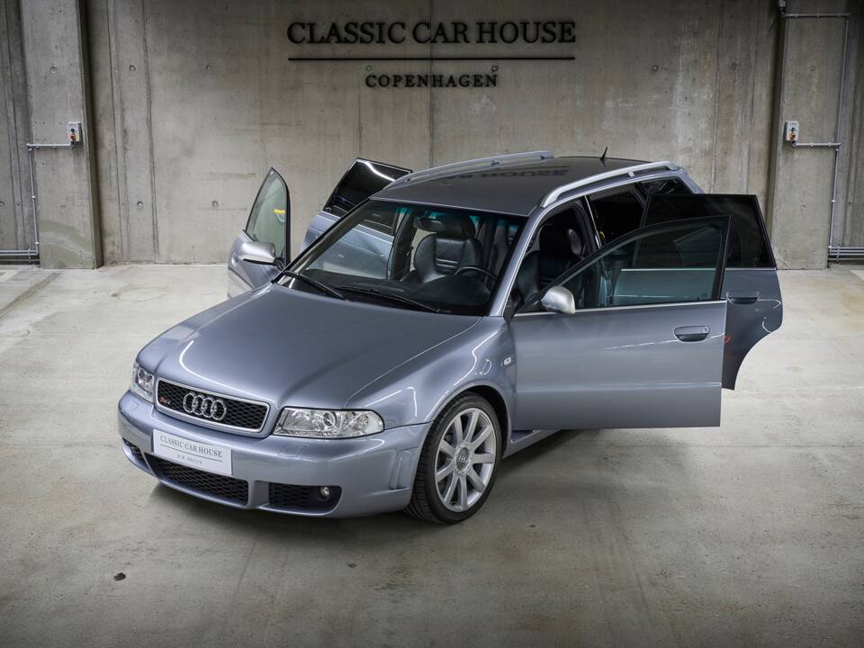 Imagen 8/100 de Audi RS4 Avant (2001)