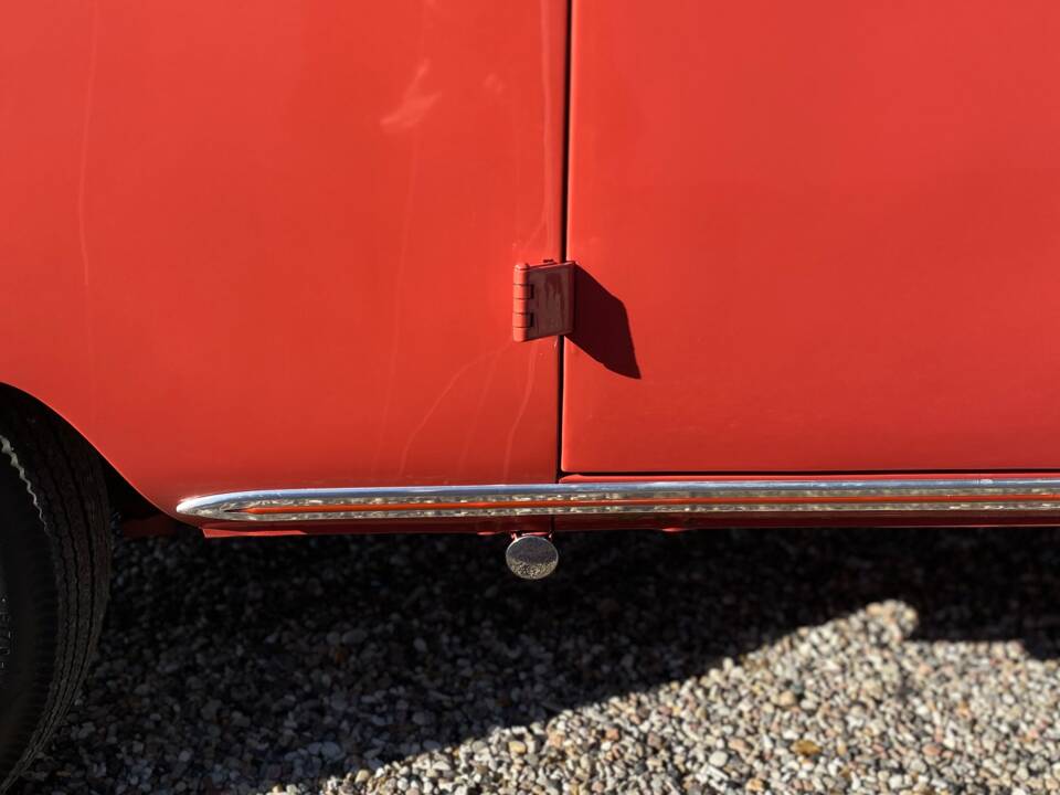 Immagine 25/61 di Volkswagen T1 Samba 1.2 (1958)