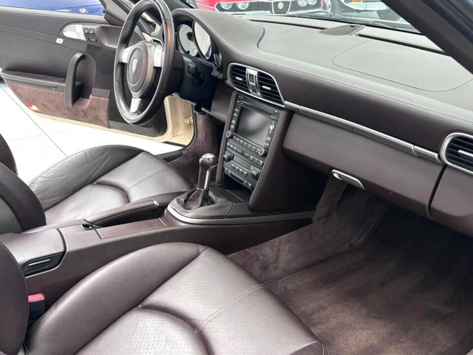 Bild 9/34 von Porsche 911 Carrera S (2010)