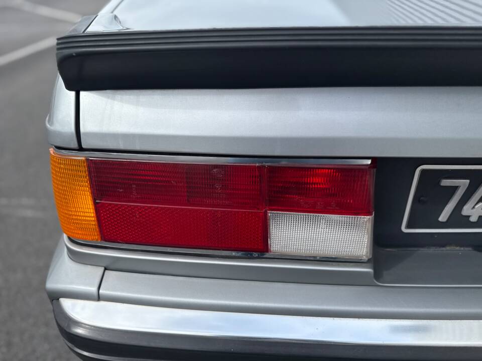 Image 3/79 of BMW M 635 CSi (1989)