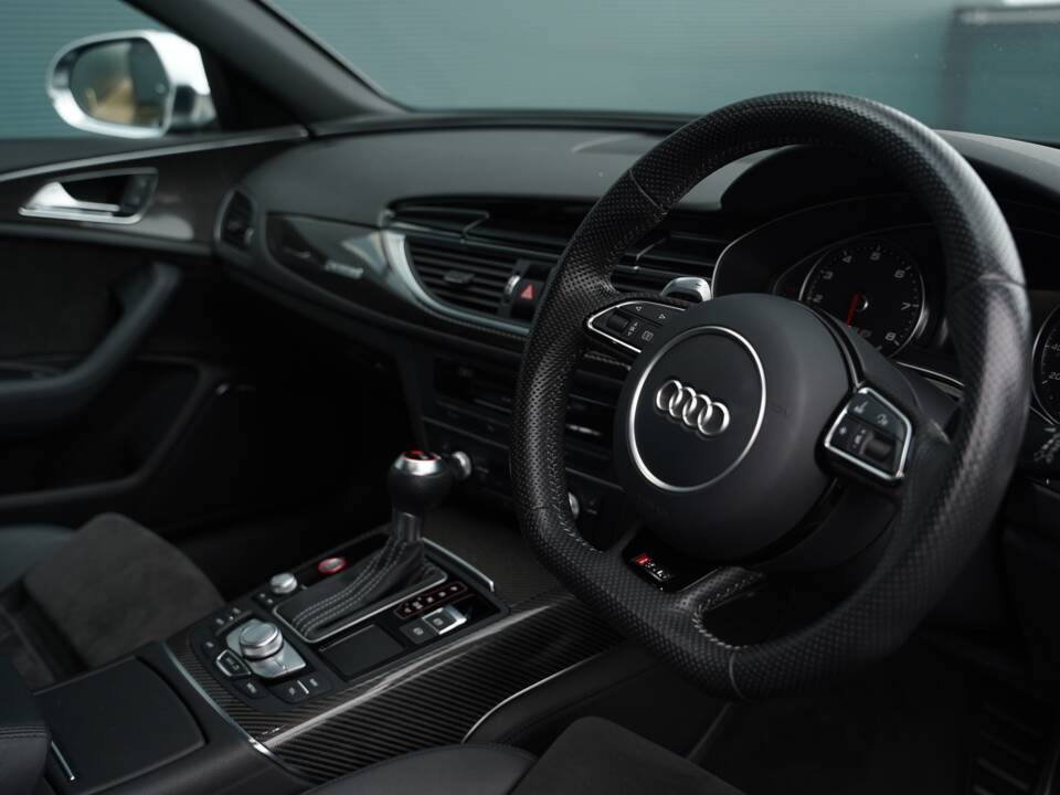 Immagine 12/50 di Audi RS6 Avant (2015)