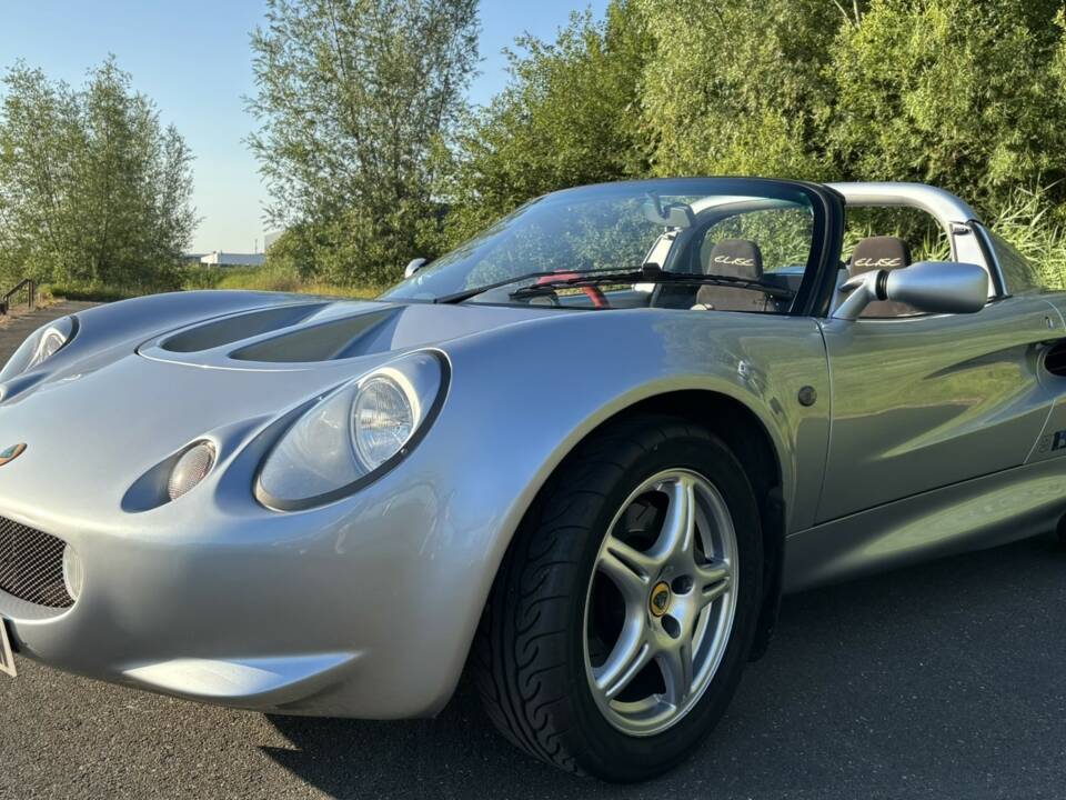 Image 46/83 of Lotus Elise Sport 135 (1999)