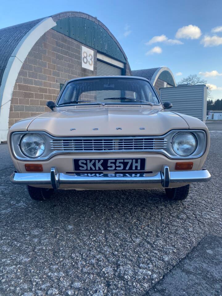 Immagine 3/100 di Ford Escort 940 DeLuxe (1970)