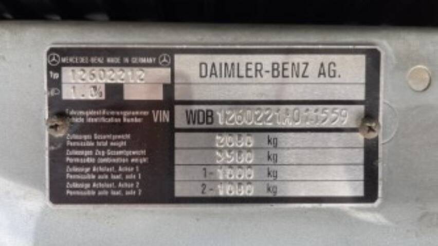 Bild 15/15 von Mercedes-Benz 280 SE (1983)