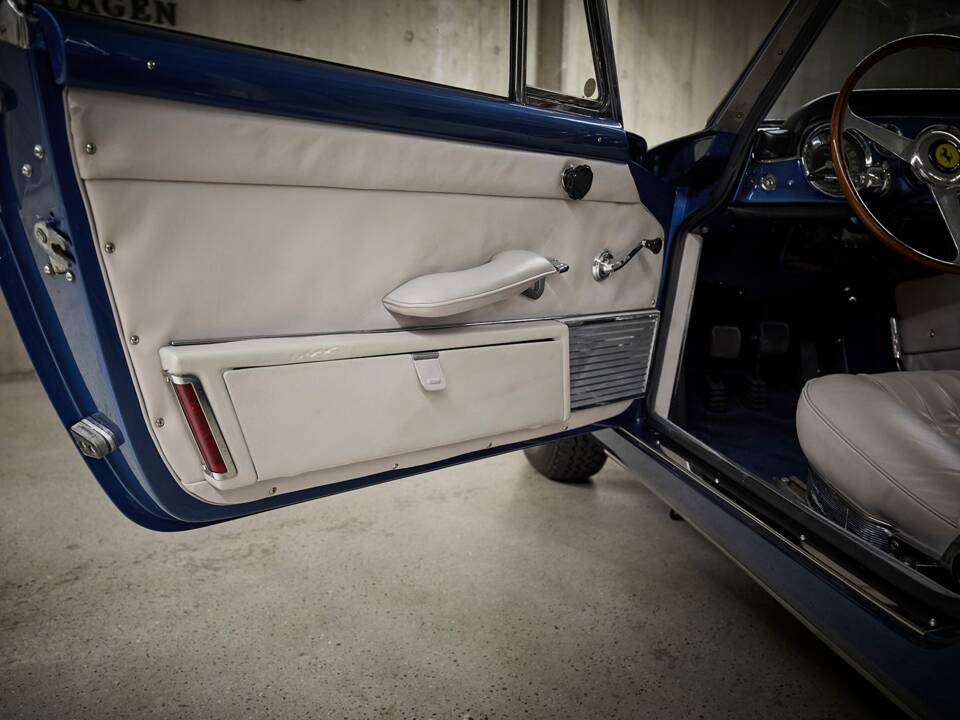 Imagen 89/100 de Ferrari 250 GT 2+2 (1963)