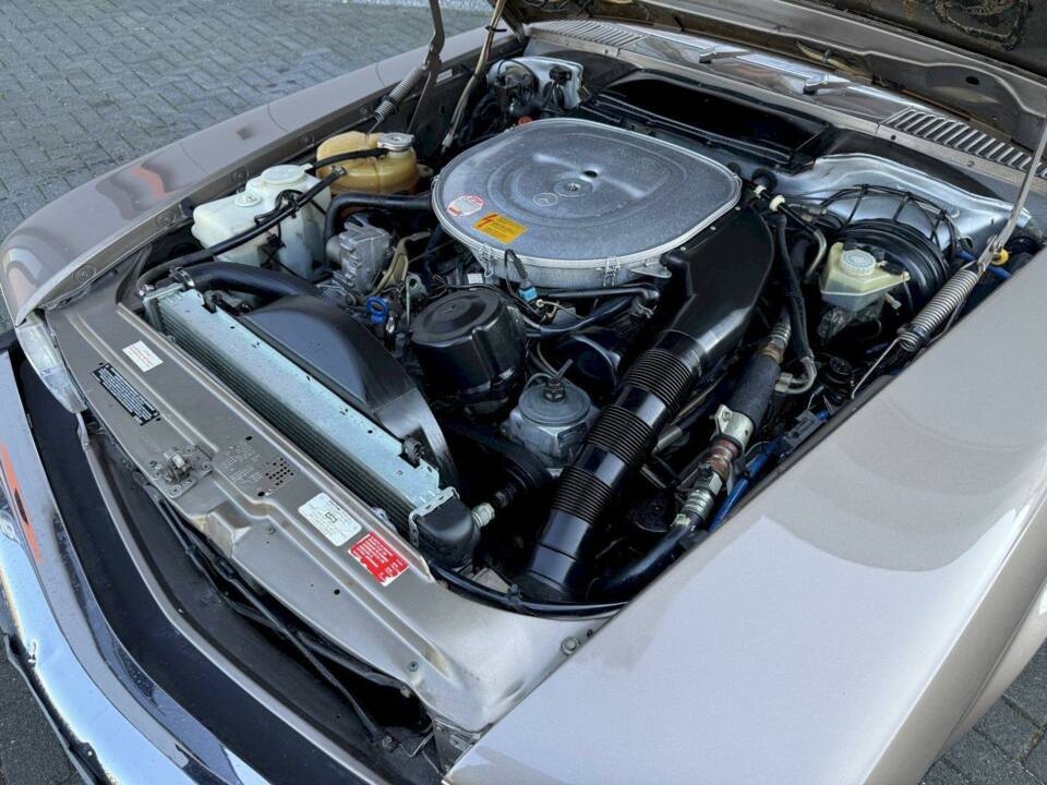 Image 27/36 de Mercedes-Benz 560 SL (1988)
