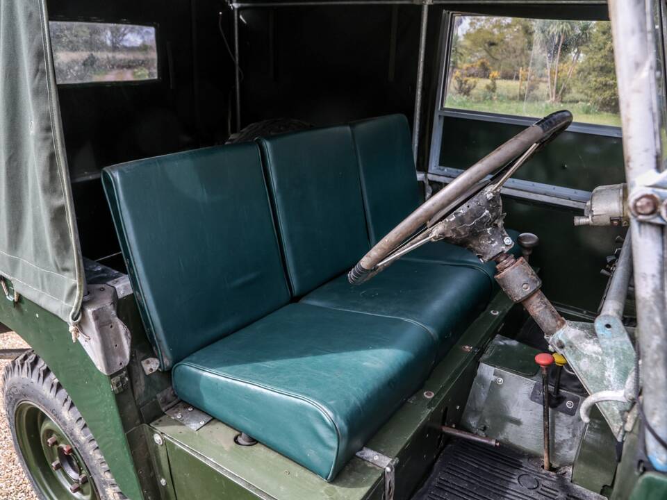 Image 20/34 of Land Rover 86 (1953)