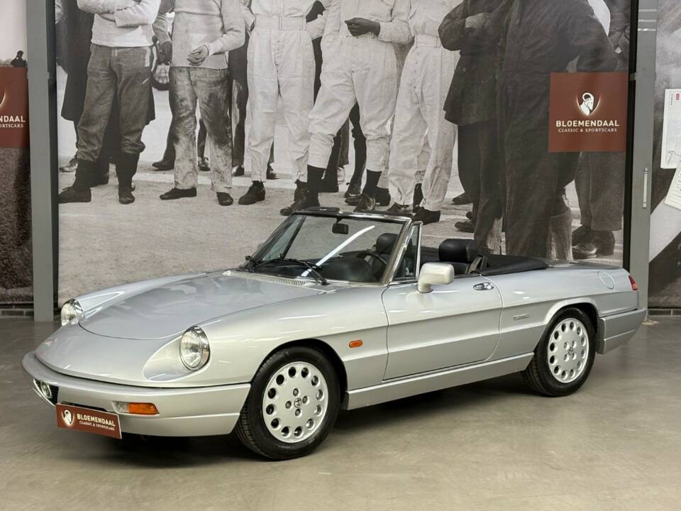 Bild 1/33 von Alfa Romeo 2.0 Spider (1993)