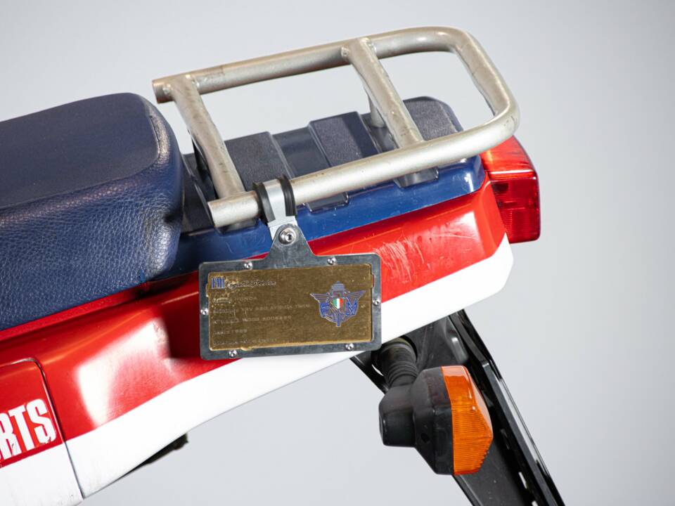 Bild 21/50 von Honda DUMMY (1989)
