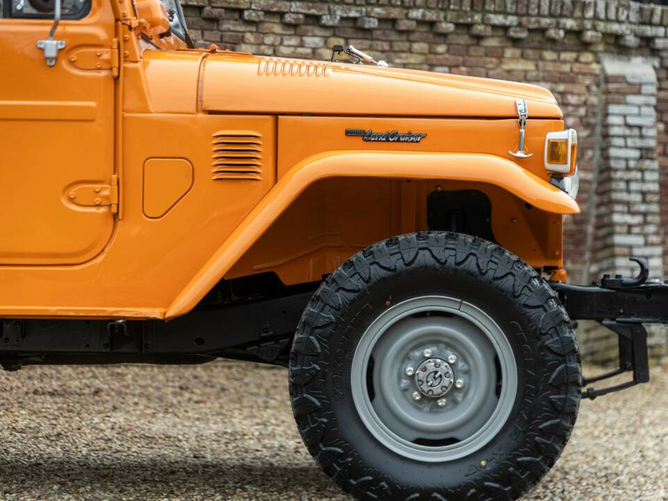 Image 44/50 of Toyota Land Cruiser FJ 40 (1980)