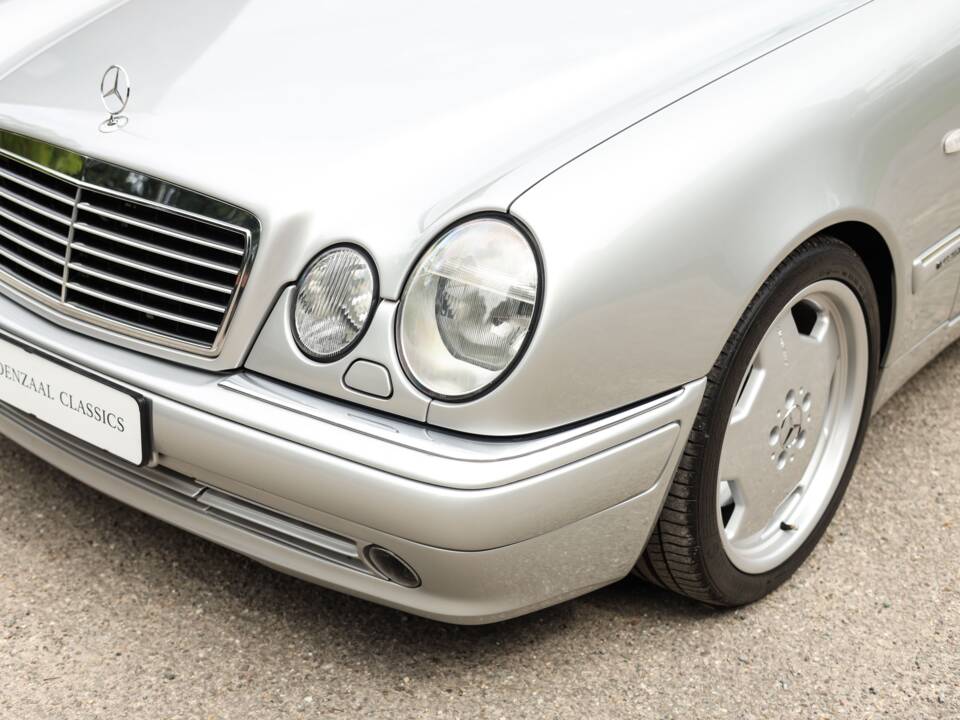Image 93/98 de Mercedes-Benz E 50 AMG (1996)