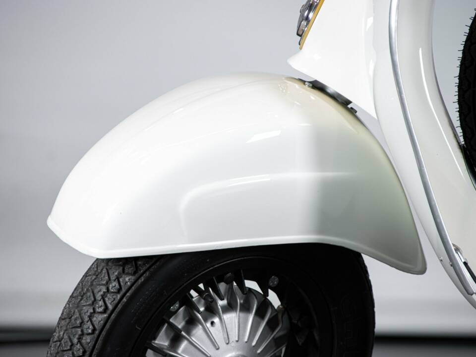 Image 37/41 de Piaggio Vespa 50 SS (1966)