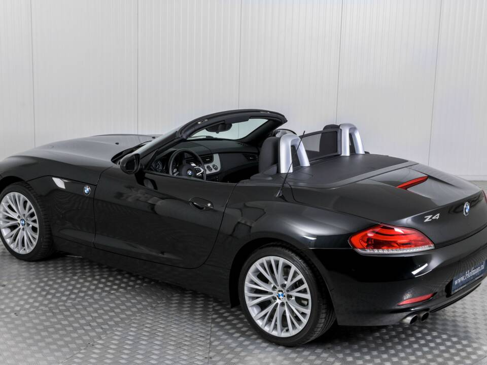 Image 14/50 of BMW Z4 sDrive23i (2010)