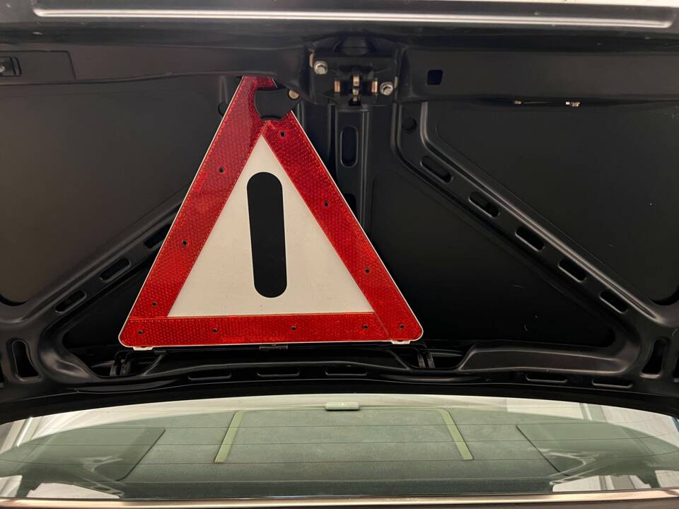 Image 22/22 of Mercedes-Benz 190 E 2.3 (1992)