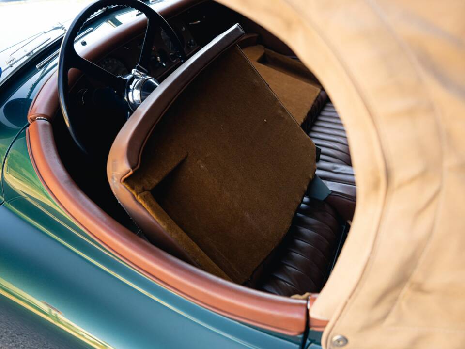 Afbeelding 36/58 van Jaguar XK 120 SE OTS (1954)