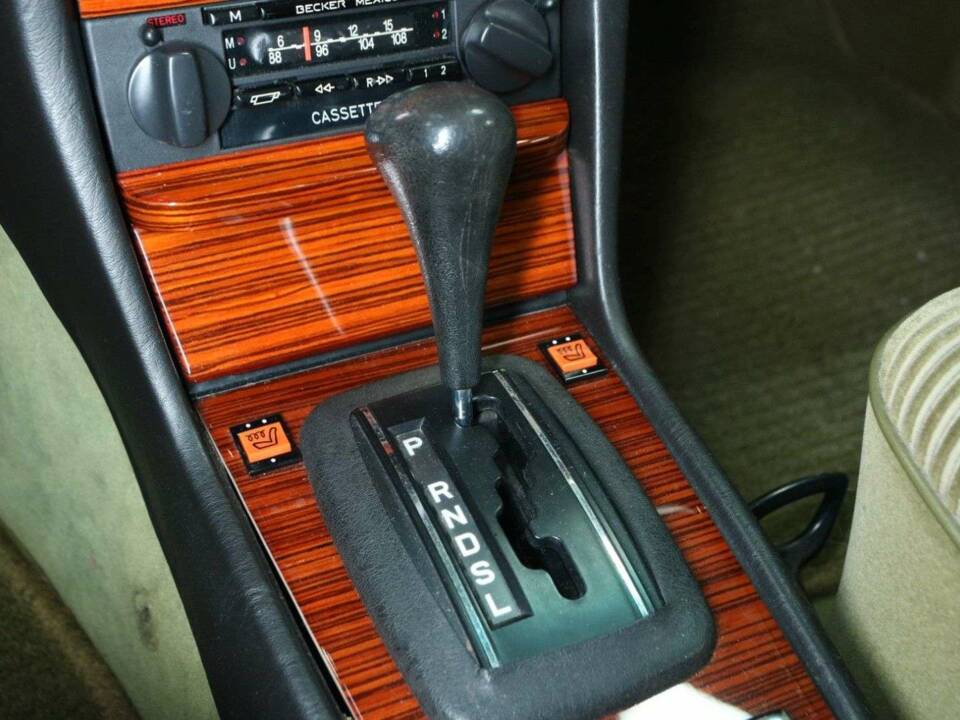 Bild 19/50 von Mercedes-Benz 300 D (1981)