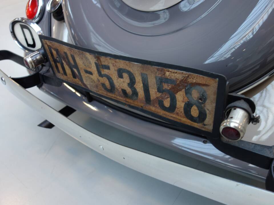 Image 32/43 of Citroën Traction Avant 7 C (1935)