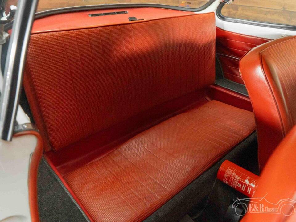 Image 7/29 of Volkswagen Karmann Ghia 1500 (1969)