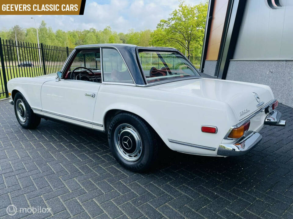 Immagine 16/20 di Mercedes-Benz 280 SL (1970)