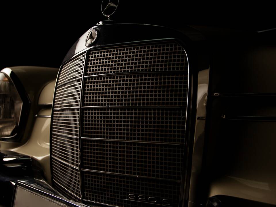 Imagen 24/32 de Mercedes-Benz 220 SE b (1965)