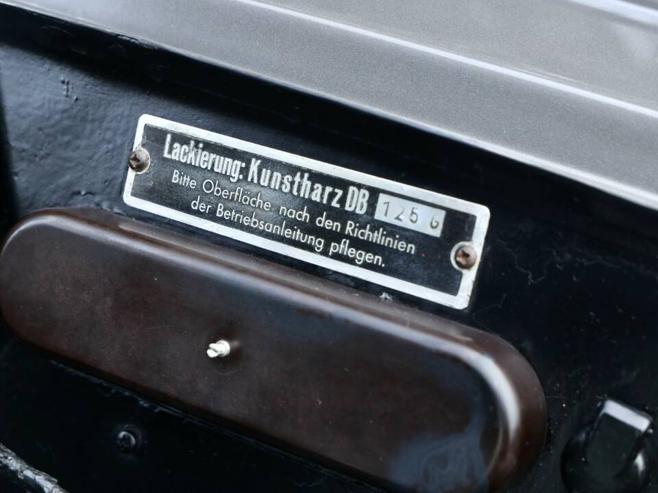 Image 33/50 of Mercedes-Benz 190 SL (1956)