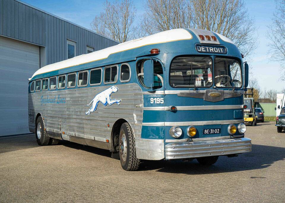 Bild 1/8 von GMC PD-4151 "Silversides" (1948)