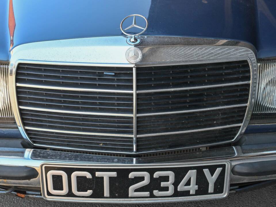 Bild 49/50 von Mercedes-Benz 280 CE (1983)