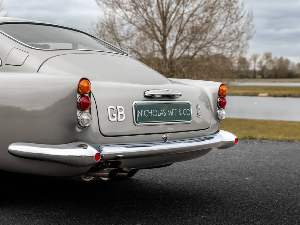 Bild 12/39 von Aston Martin DB 5 Vantage (1964)