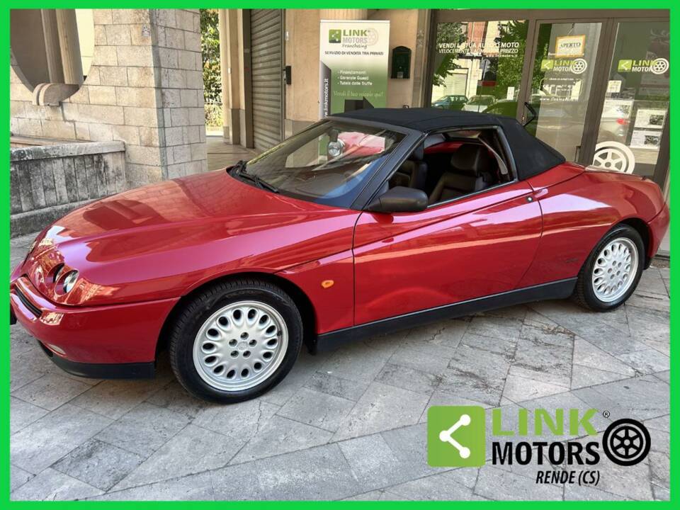 Afbeelding 3/10 van Alfa Romeo Spider 2.0 Twin Spark 16V (1995)