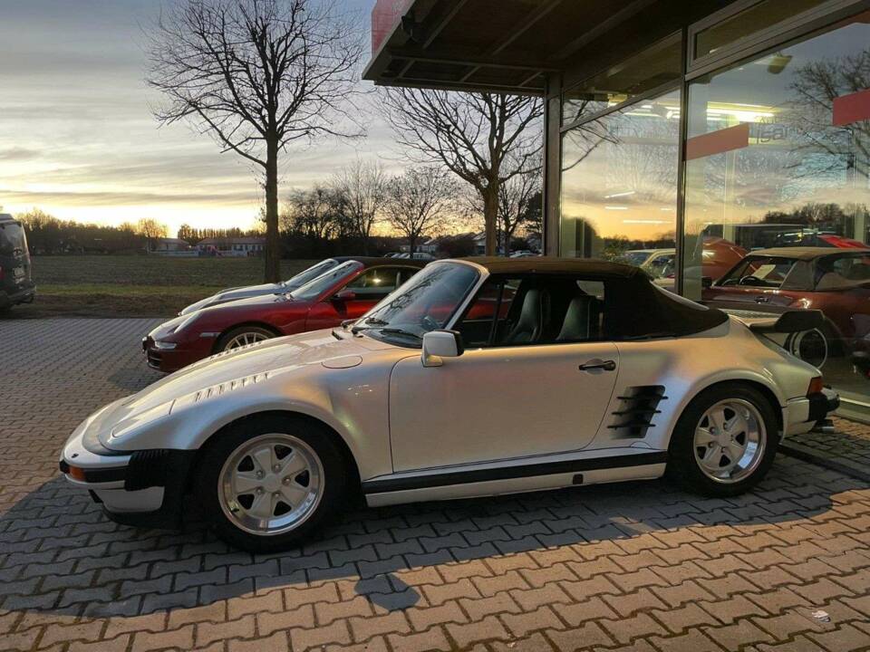 Image 2/19 of Porsche 911 Turbo 3.3 (1989)