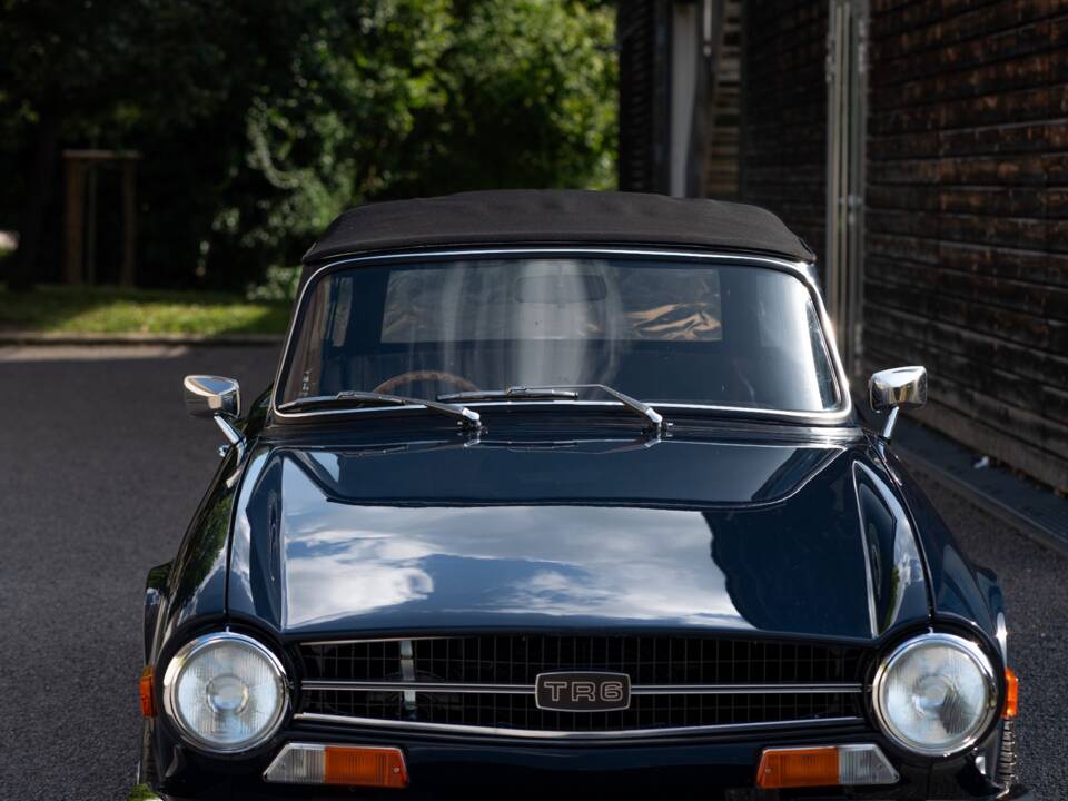 Image 4/15 de Triumph TR 6 (1969)