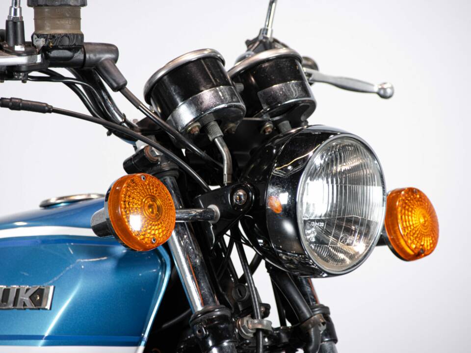 Bild 36/50 von Suzuki GT 125 (1979)