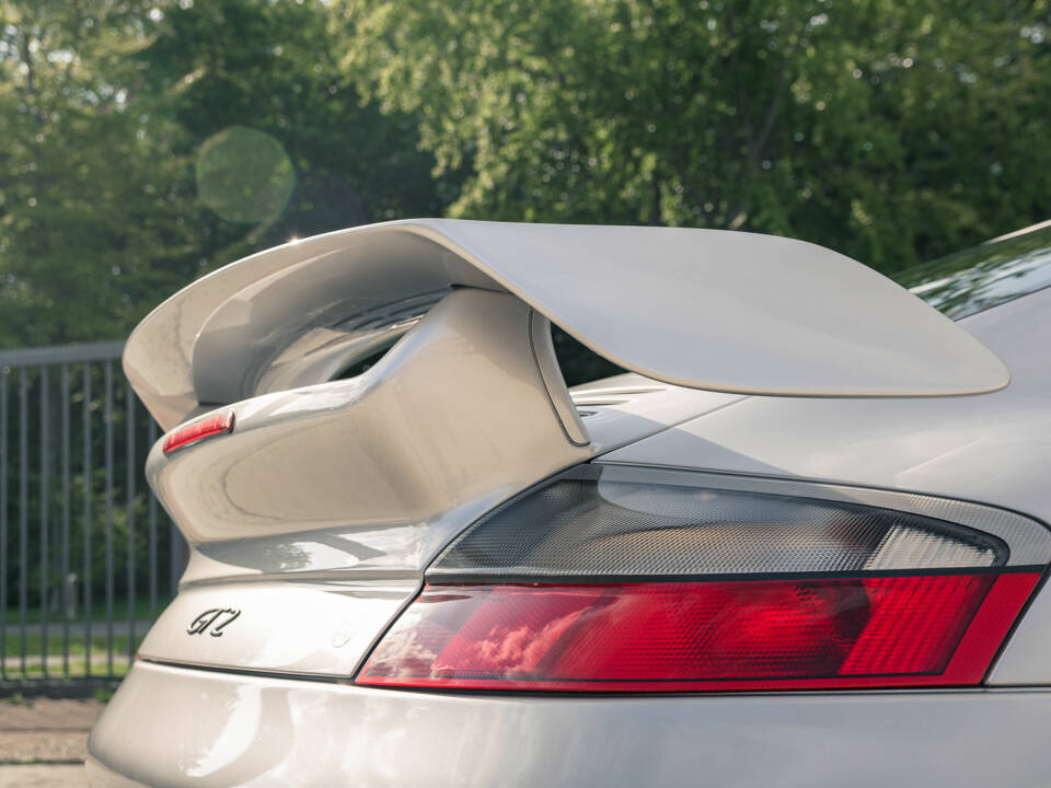 Image 18/51 of Porsche 911 GT2 (2001)