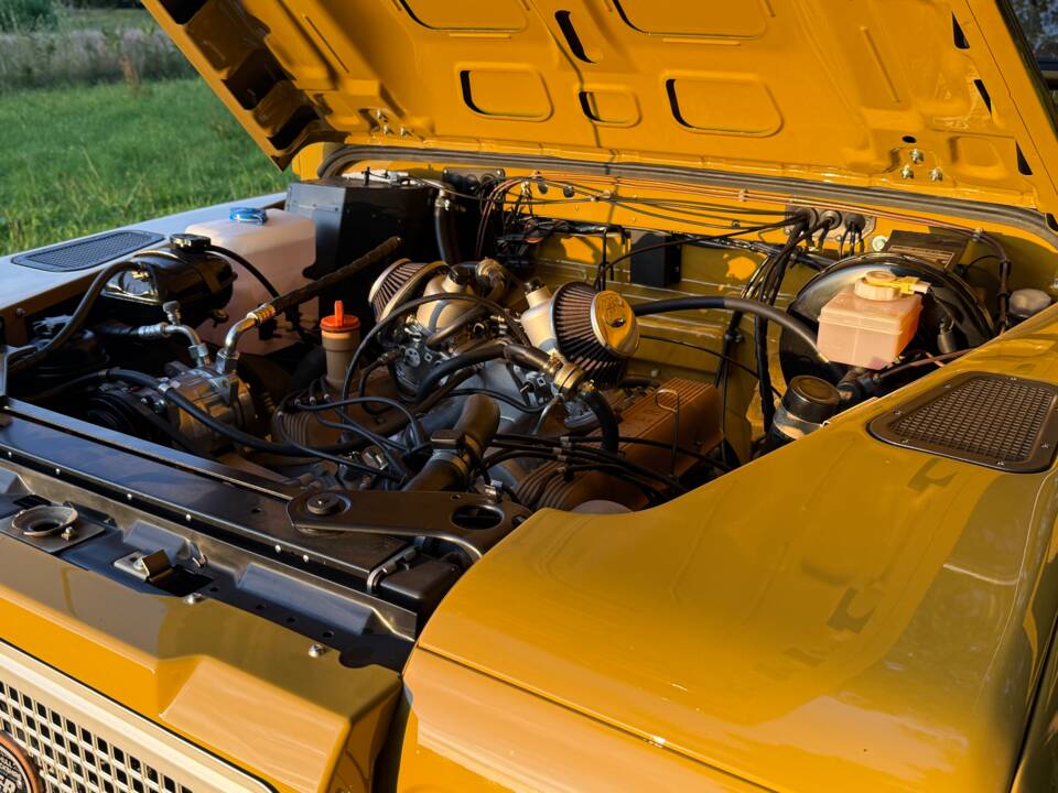Bild 17/23 von Land Rover 110 (1984)