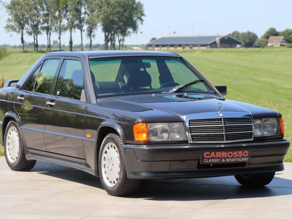 Immagine 31/50 di Mercedes-Benz 190 E 2.3-16 (1986)