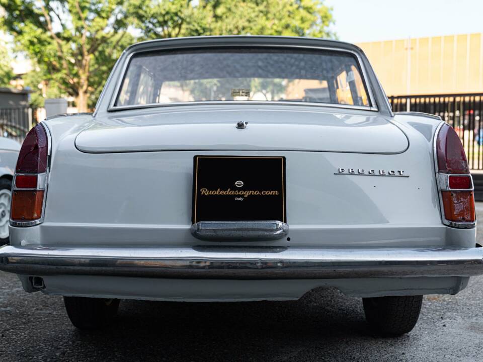 Image 7/29 of Peugeot 404 Coupé (1966)