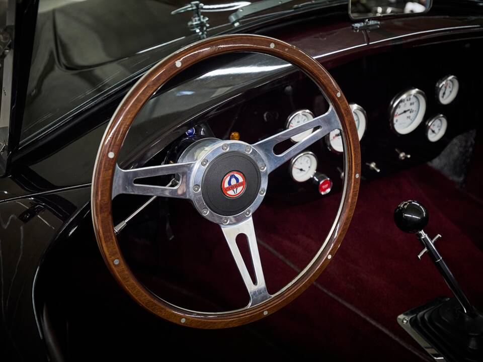 Image 40/73 of AC Cobra Replica (2005)