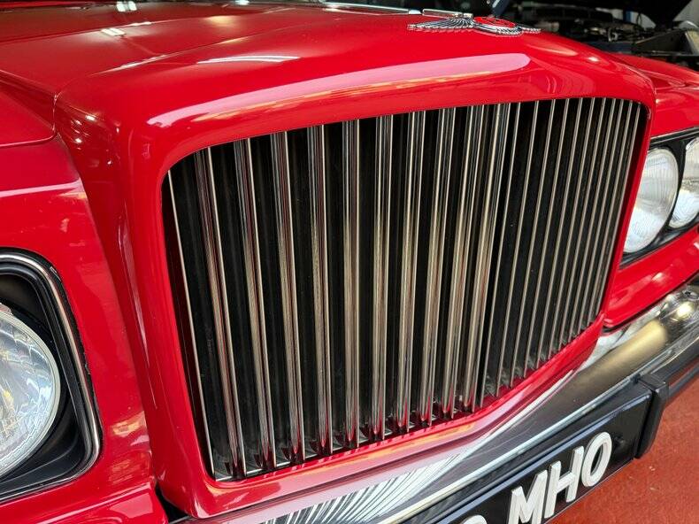 Image 36/50 of Bentley Turbo R (1988)