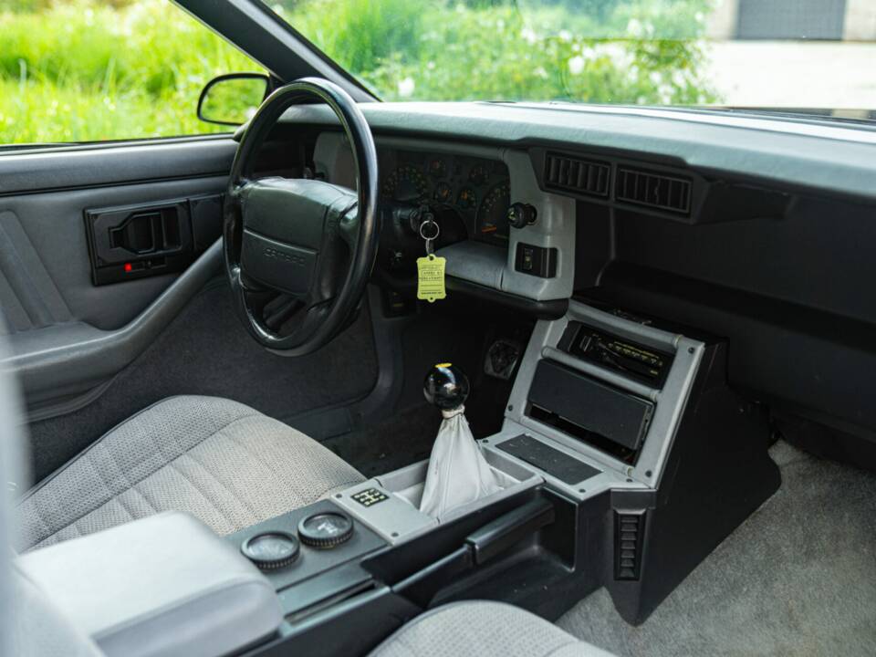 Bild 27/50 von Chevrolet Camaro Z28 (1992)