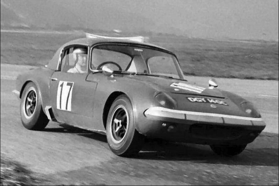 Image 40/45 of Lotus Elan (1965)