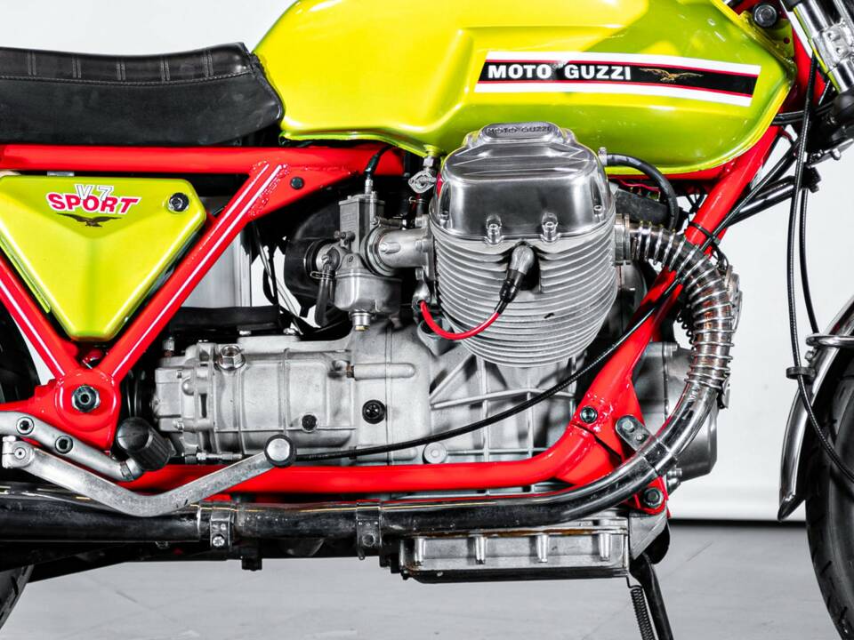 Afbeelding 29/50 van Moto Guzzi DUMMY (1972)