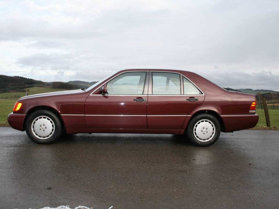 Image 39/69 de Mercedes-Benz 500 SE (1992)