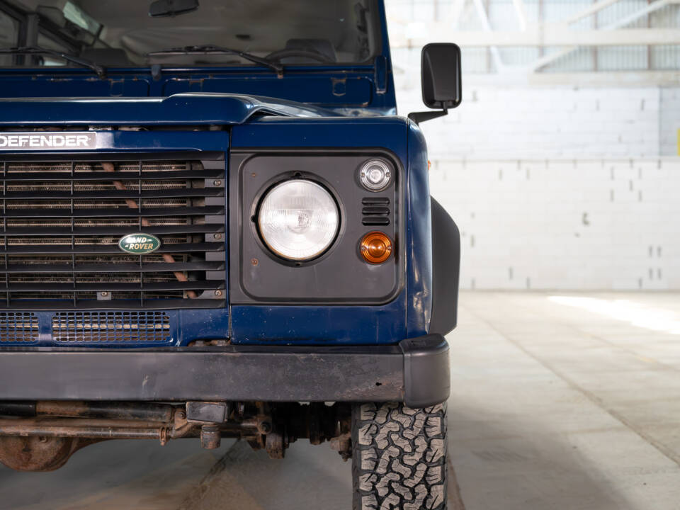 Image 9/86 of Land Rover Defender 110 Td5 (1999)