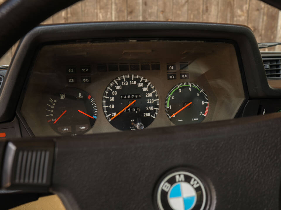 Image 16/60 de BMW 635 CSi (1980)