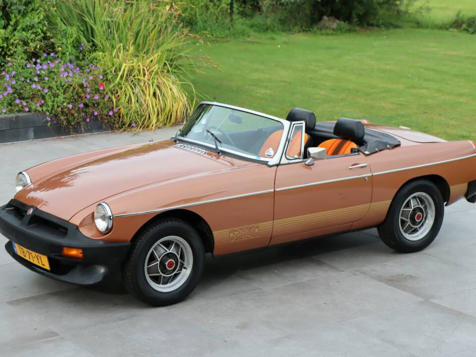 Image 2/50 of MG MGB Limited Edition (1981)