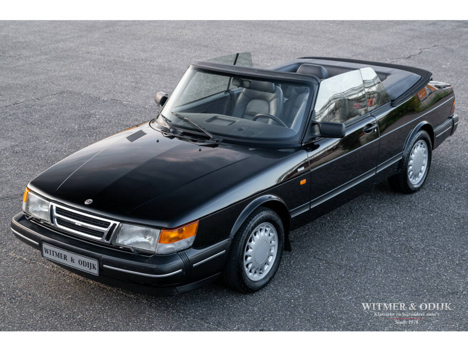 Image 2/25 of Saab 900 Turbo (1991)
